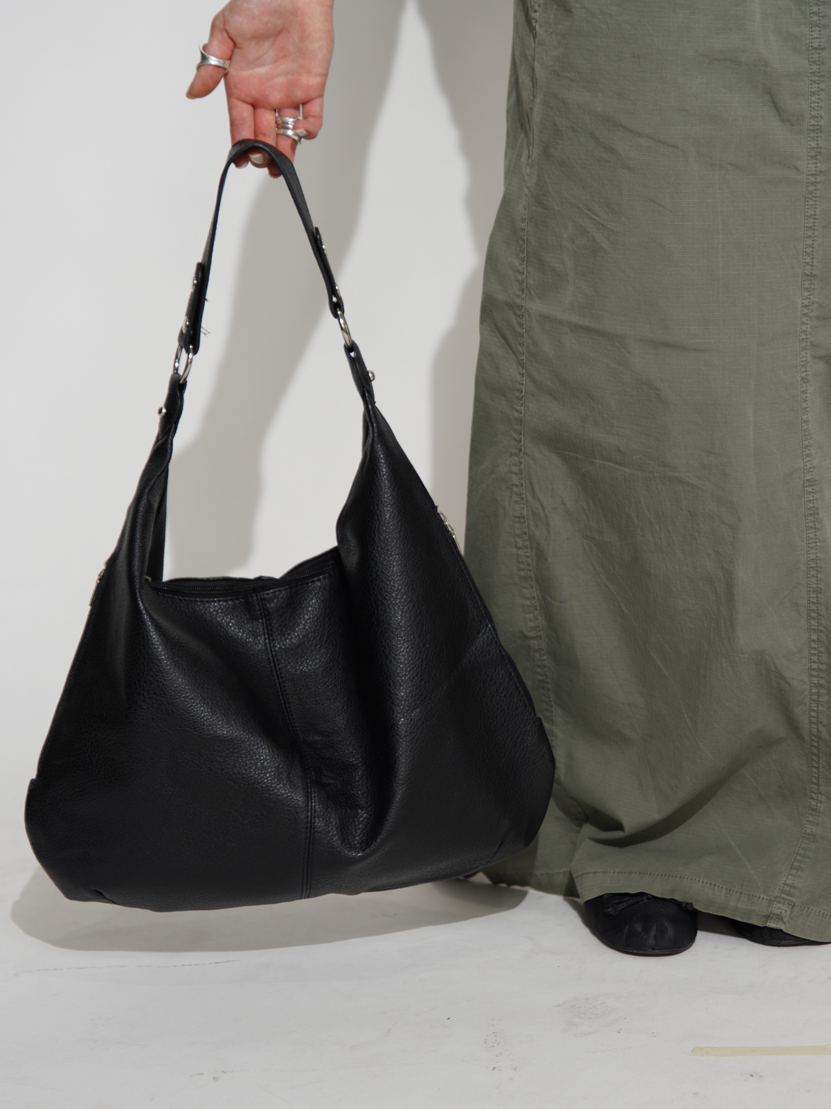 Aeliana Sleek Everyday Bag