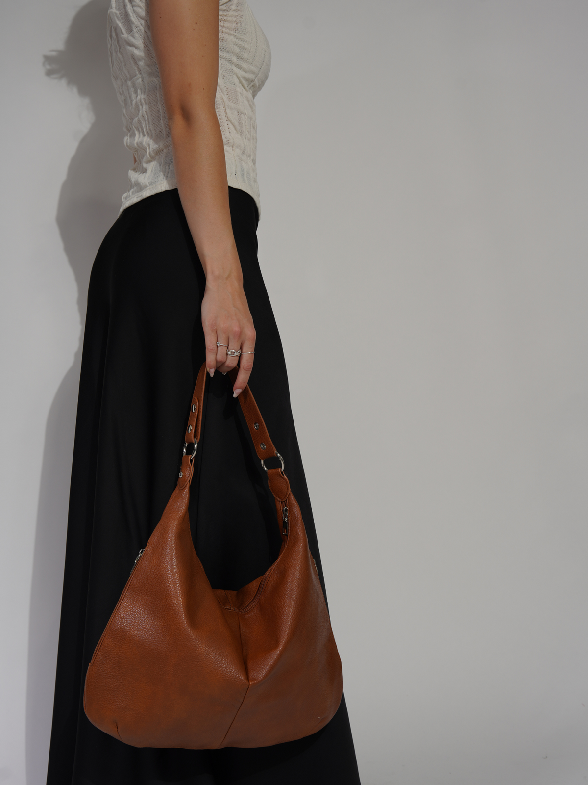 Aeliana Sleek Everyday Bag