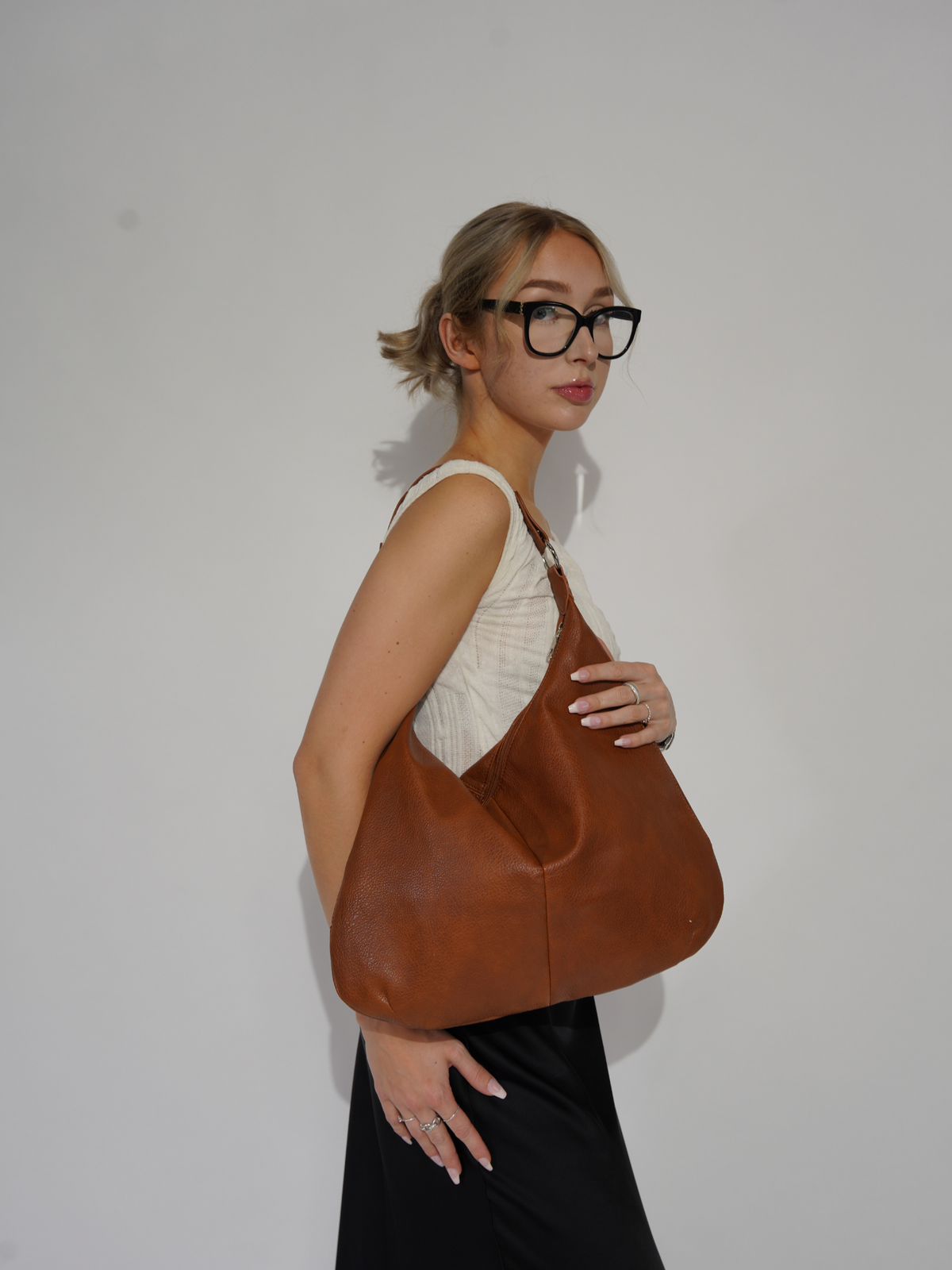 Aeliana Sleek Everyday Bag