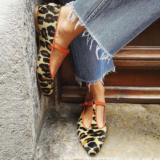 LEOPARD PRINT BALLET FLATS WITH STRAP